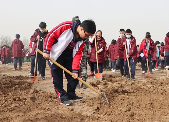 翻土.JPG