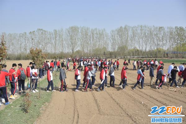 每班都有自己的实验田