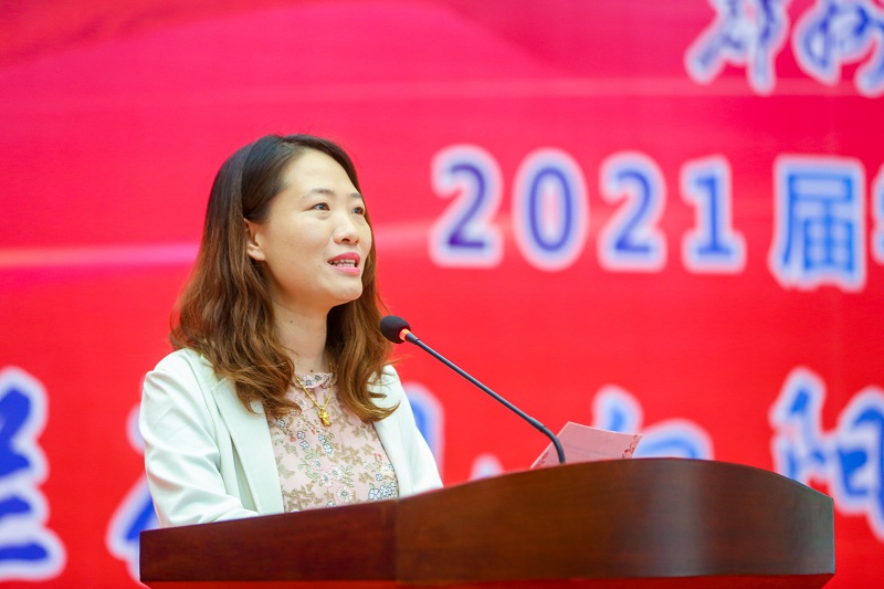 教师代表段婷婷老师发言.jpg