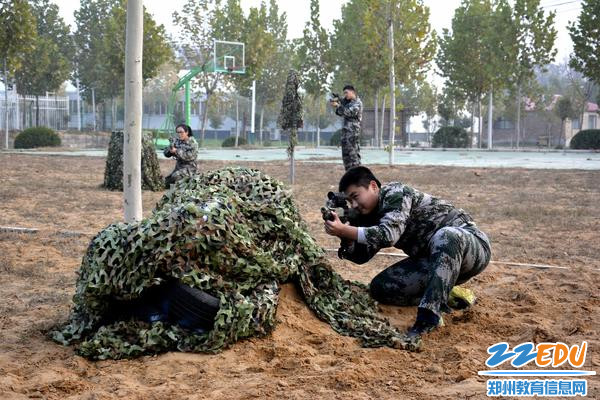 02体验军事射击