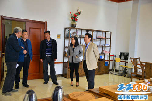 督导专家参观茶艺室