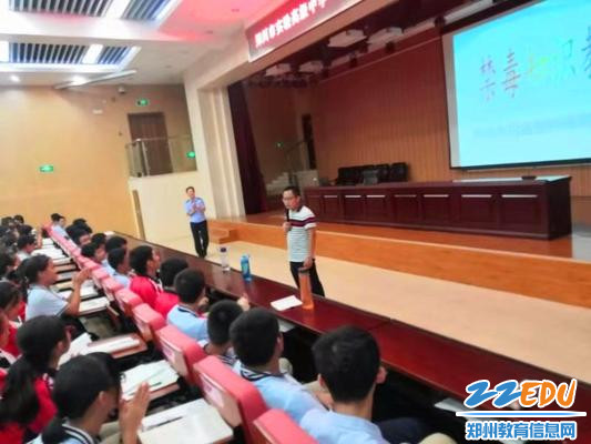 294c2a6cab8af6d4c5c9b8b39be4f4f