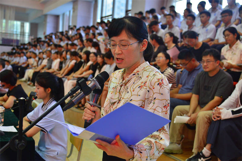副校长刘继平寄语全体学生.jpg