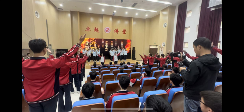 实高学习朗诵《少年中国说》.jpg
