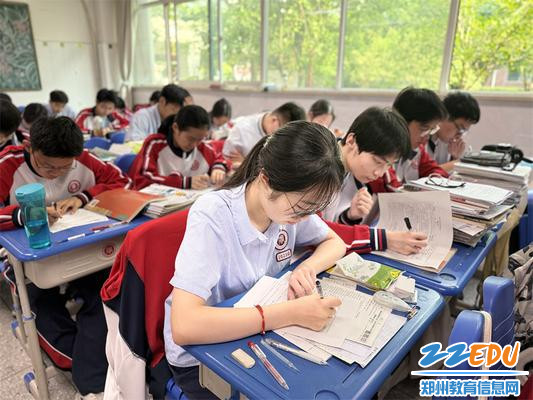 新闻2.jpg