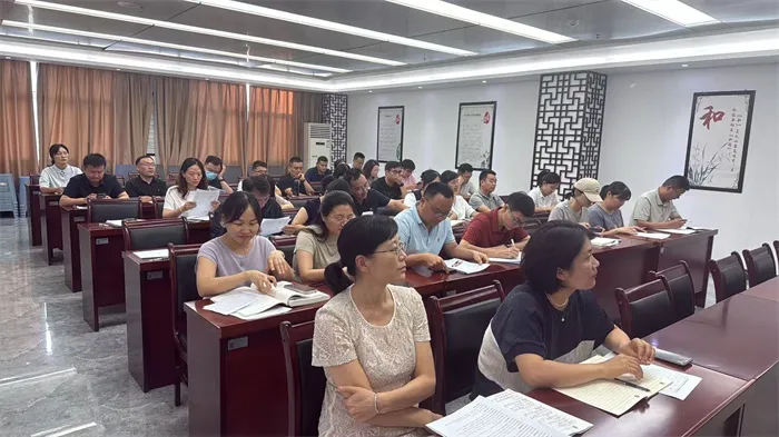 教学工作会议现场.jpg